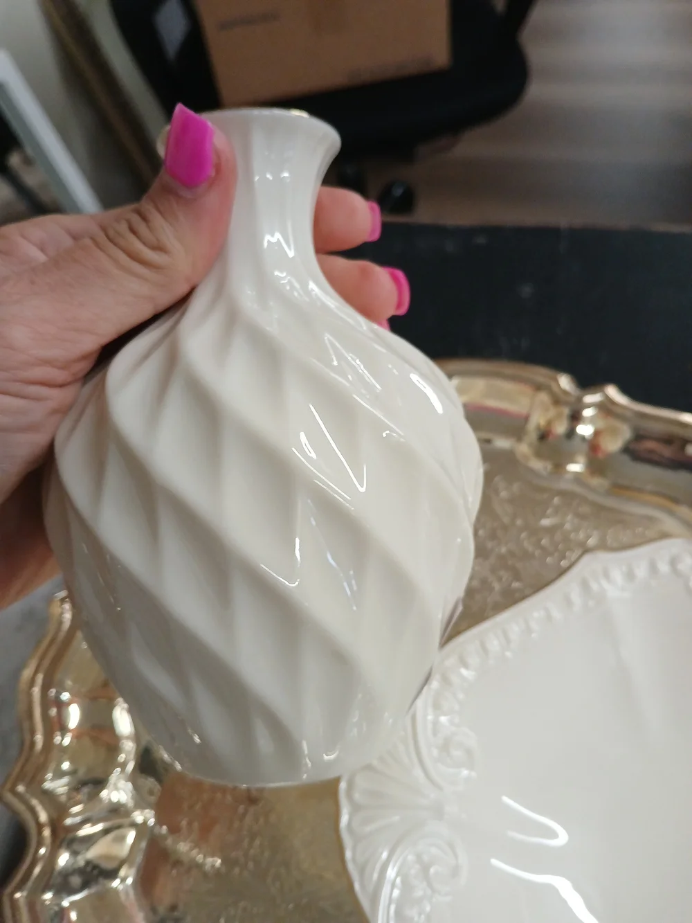 Lenox Chamberlain Twisted Swirl Ceramic Bud Vase